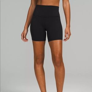 Lululemon High-Rise Shorts 6”